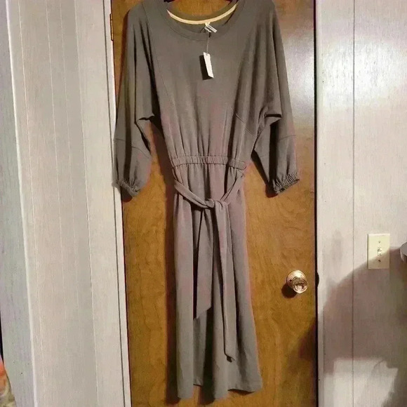 Size Small NWT Anthropologie Thalia Midi Dress - Picture 5 of 10